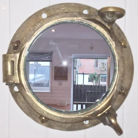 בית נופש Just Beachy - 2 Bedroom Traditional Cosy Fisherman's סקארבורו