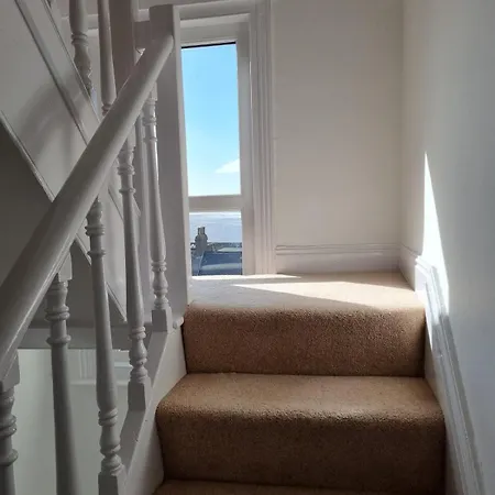 Just Beachy - 2 Bedroom Traditional Cosy Fisherman's *