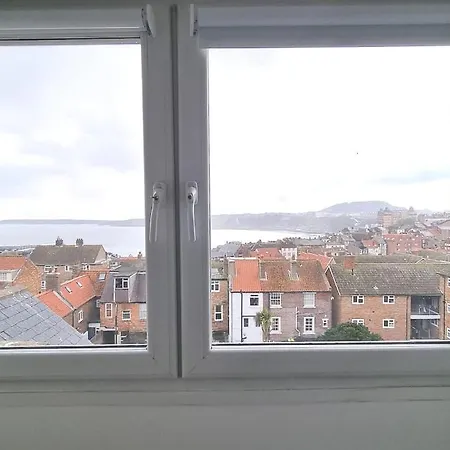 Just Beachy - 2 Bedroom Traditional Cosy Fisherman's *