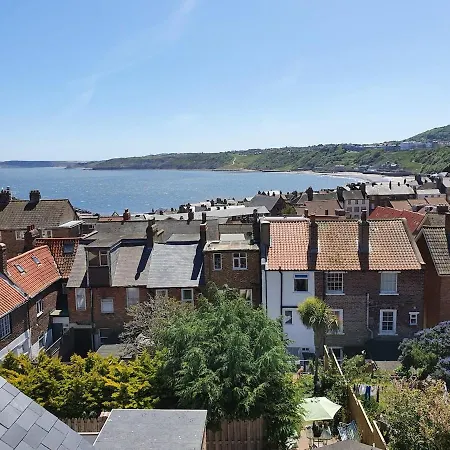 Feriehus Just Beachy - 2 Bedroom Traditional Cosy Fisherman's Scarborough