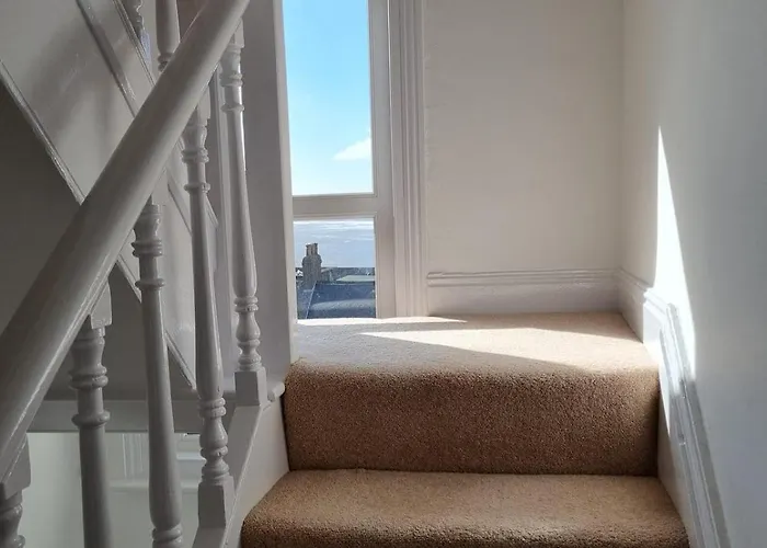 Just Beachy - 2 Bedroom Traditional Cosy Fisherman's *