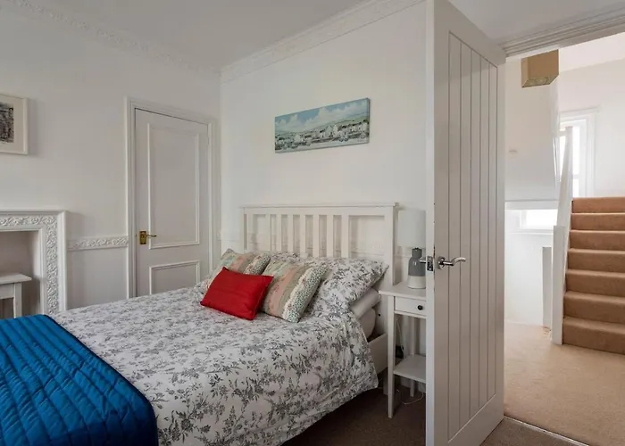 Just Beachy - 2 Bedroom Traditional Cosy Fisherman's بيت للعطل *